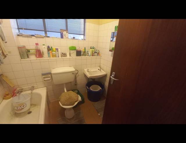 2 BEDROOM APARTMENT FOR SALE IN PRETORIA WEST